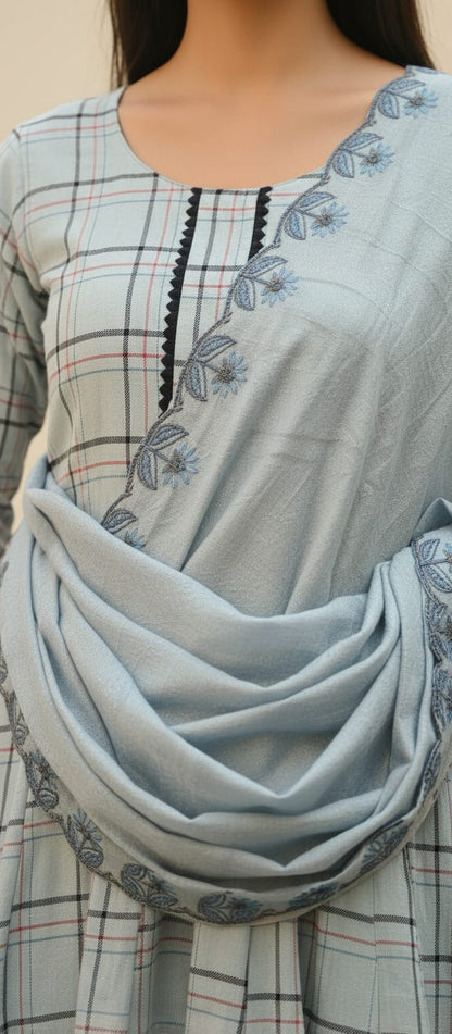 Neelaya Checked Kurta Set